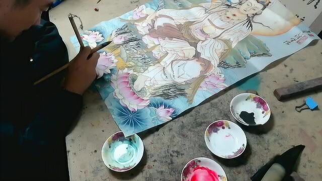 传统国画工笔观音,莲花叶的画法,相当不错