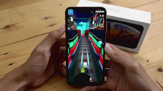 苹果iPhone Xs Max游戏体验,A12仿真处理器性能到底有多强