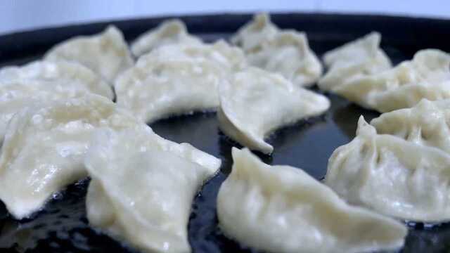 冬至为什么要吃饺子?你知道饺子的由来吗?