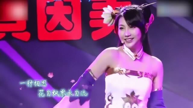 卢小彧版林志玲妈妈咪呀演绎古典情舞《落花情》,一说话人都酥了