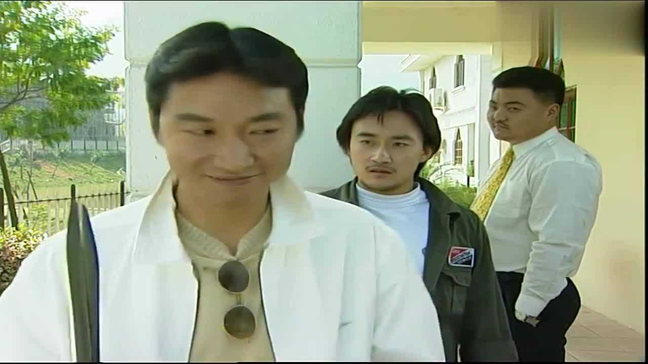 插翅难逃杨吉光不服气竟说自己也是大哥张世豪直接就笑了