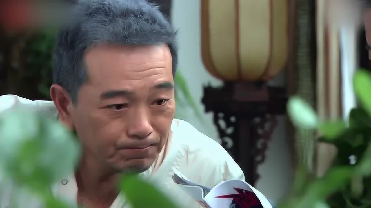 夏正朗巧舌如簧一番拉拢之后谢照厚直接动心了