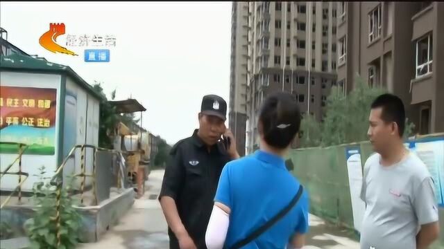 想网签房子必须再花30万,反映给住建局也得不到答复,购房者气愤