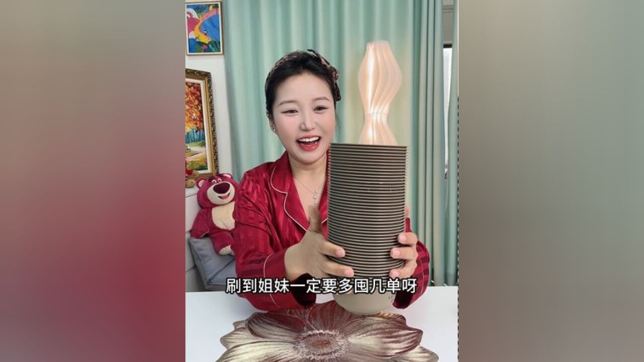 过年家里来客人,或是喜欢出去野炊露营的家人,可以备上这款稻壳一次性碗,加硬耐高温,干净卫生方便实用#超便宜超划算