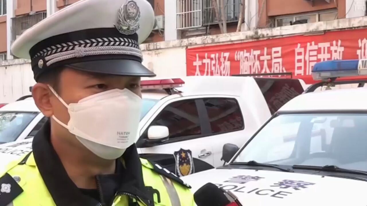 车主无辜接罚单,怀疑车辆被套牌,警方两天查获克隆车