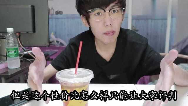 永和大王“大王推荐套餐”,这卤肉量也太少了吧,还好有只大鸡腿