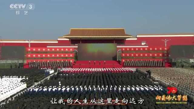 歌手罗颖演唱《绽放的青春》无比动人,歌声绕梁