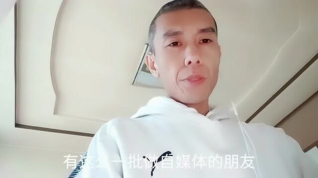 拥有10万粉丝以下的自媒体作者,为什么会用取关吧这种标题呢