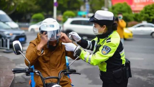 头盔问题还没解决,电动车保险又来了,网友:还能骑电动车吗?