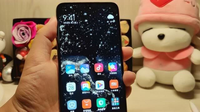 Redmi10X实测,小米MIUI12超级壁纸效果,会受水滴屏影响吗?