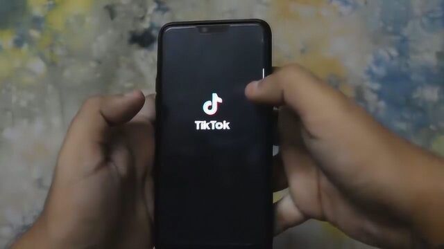 微软计划以100亿美元至300亿美元收购TikTok