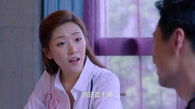 小伙即兴表演开业致词,可突然道出什么,美女表情变了