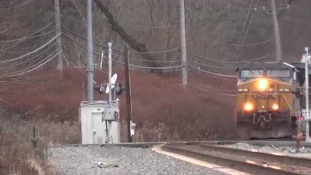 宾夕法尼亚州的CSX列车,还真是第一次见这大场面!