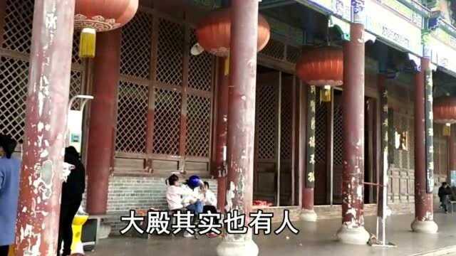 108个姓氏宗祠坐落在大山脚下,如皇宫一般,带大家感受一下