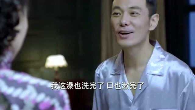 丈夫领着人还在楼下纠结,妻子已用计解决了叛徒,真是女中豪杰