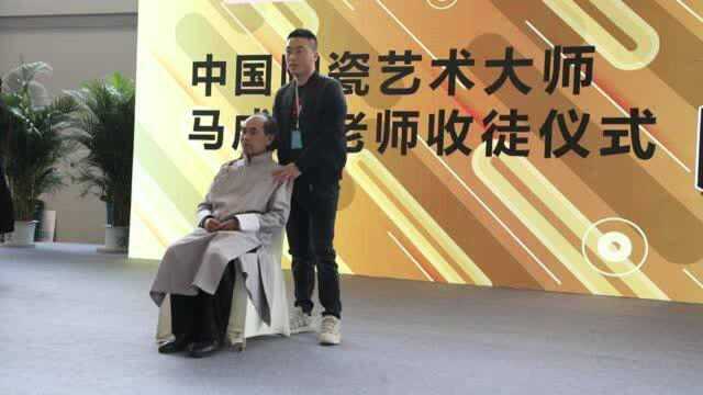 昆明民博会大师收徒成热门