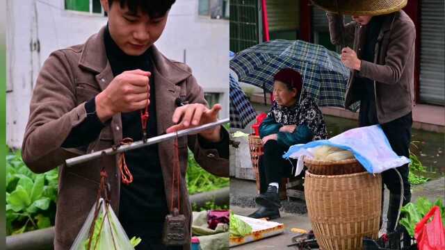 东毛闯下的祸,今天生意不错早早卖完去买口锅,花了几十块