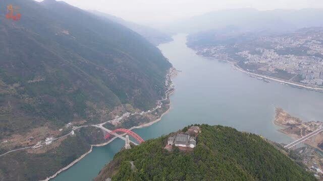 免费福利越来越少了 巫峡入口文峰景区开始圈地收费 看美景得趁早