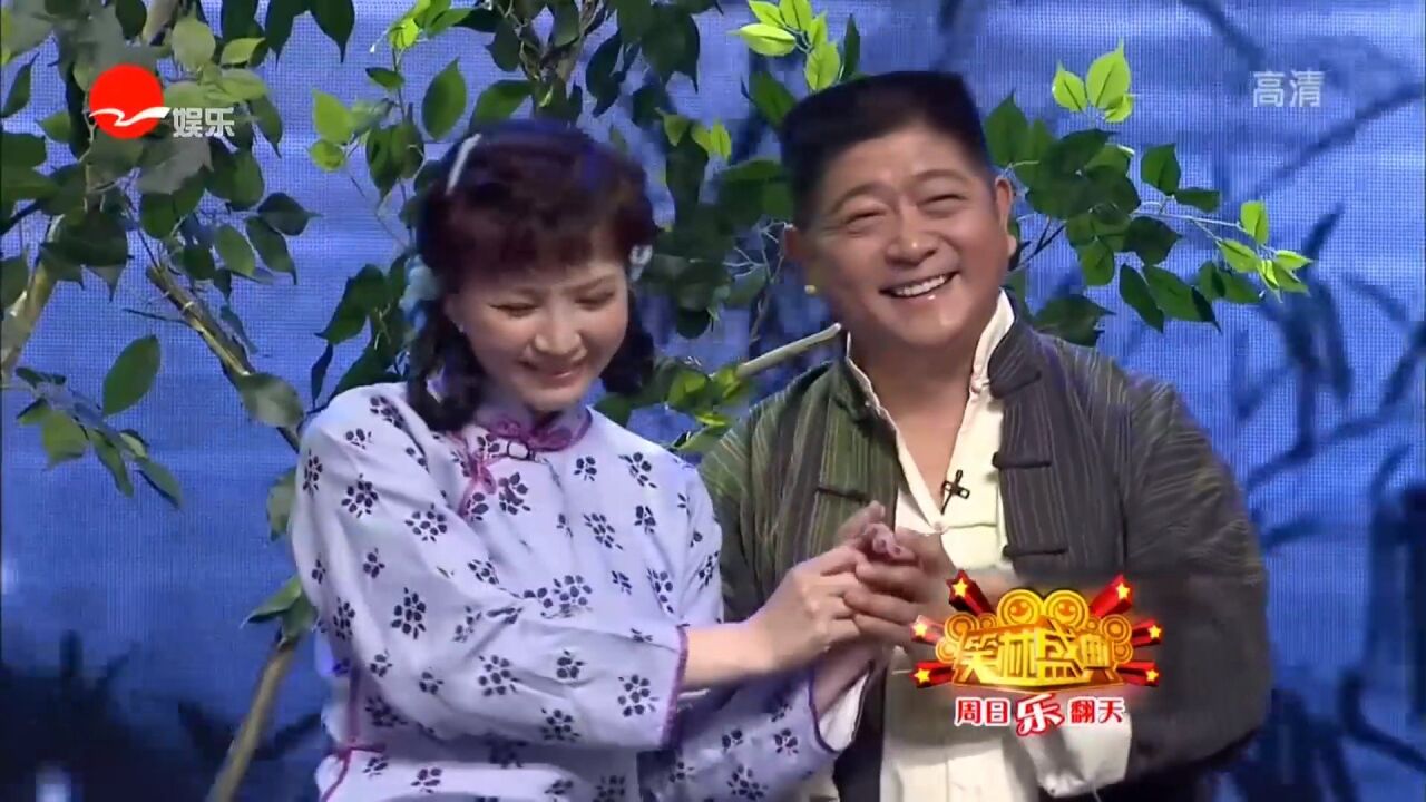 小品《罗汉钱:王汝刚与心上人交换信物,开口引人笑抽筋!