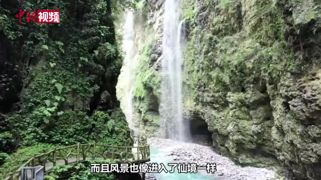 贵州桐梓:炎炎夏日漂流景区迎客流高峰