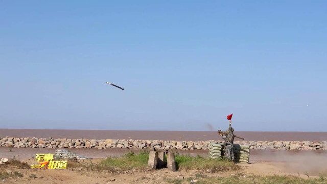 【直击演训场】跨昼夜实兵实弹射击演练 提升防空兵整体作战能力