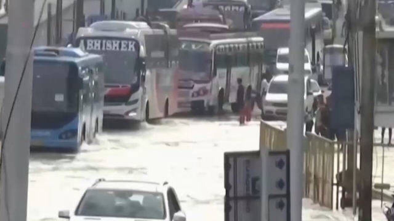 暴雨连天 “印度硅谷”遭遇严重内涝