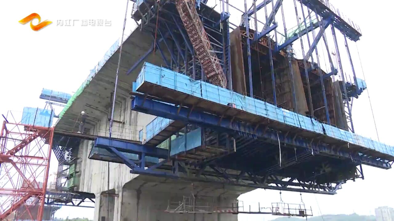 内江水心坝大桥及连接线工程项目建设进度过半