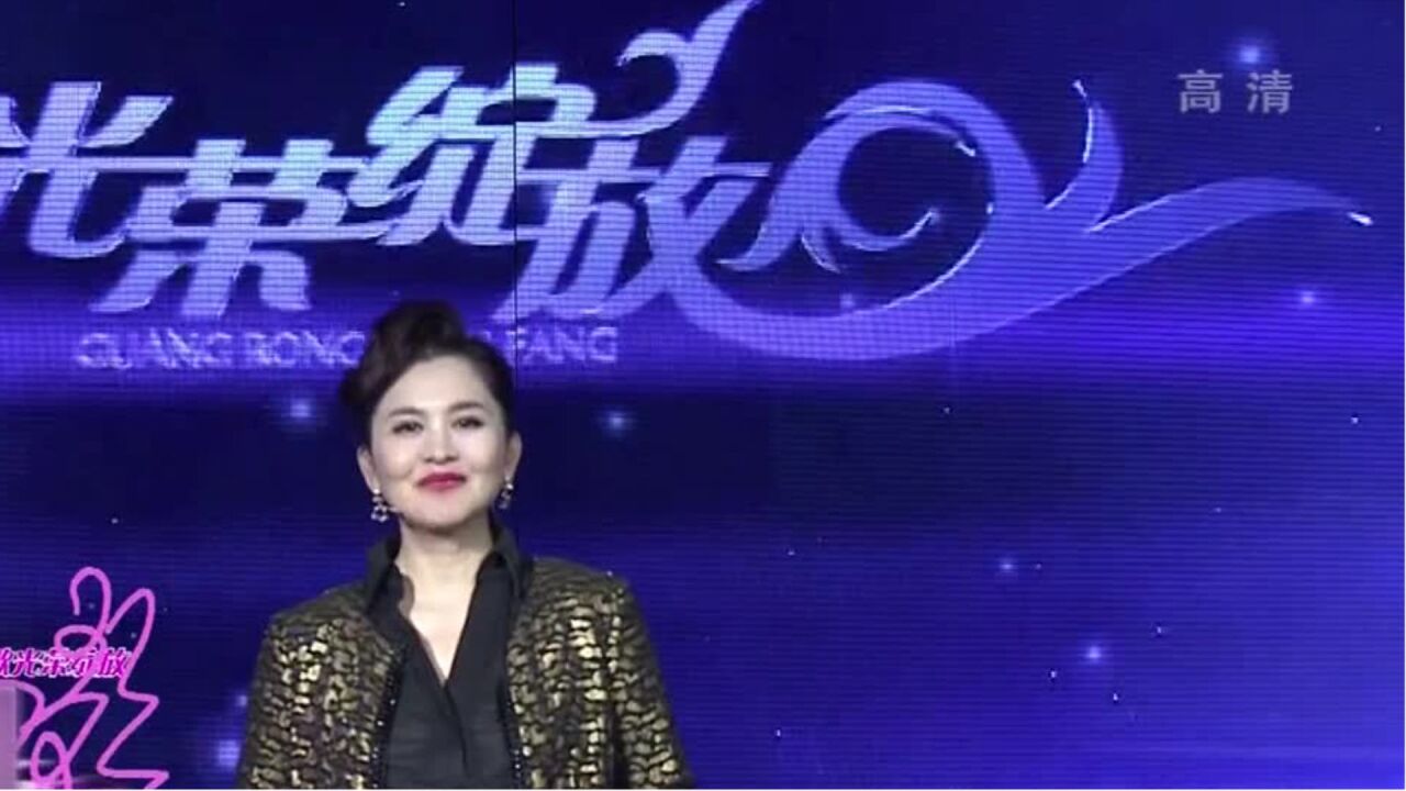 邵峰不仅演技卓越,家庭也是幸福美满,妻子更是荣获大奖