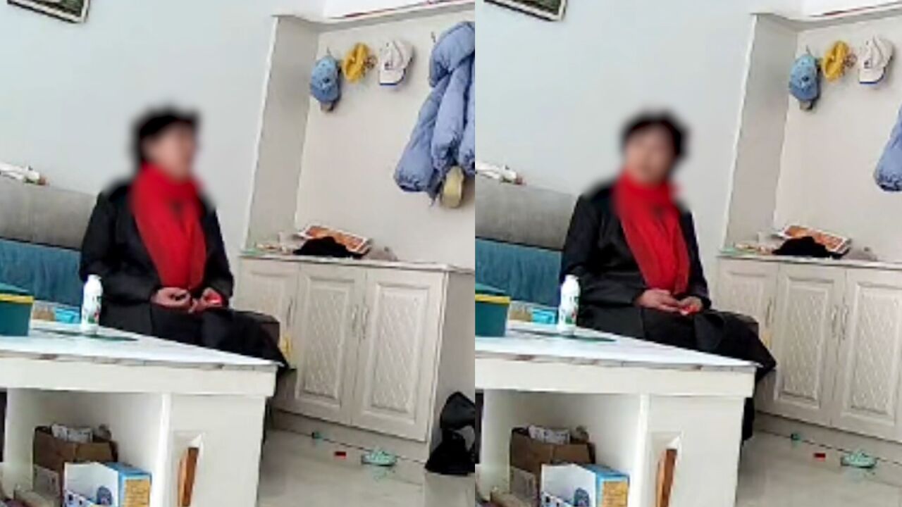 男子想在房本上加妻子名,婆婆专程找上门拿走房本:凭啥加你名?