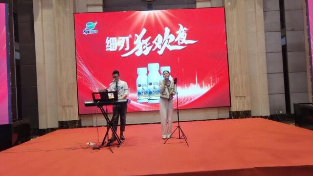 街角乐队现场演出