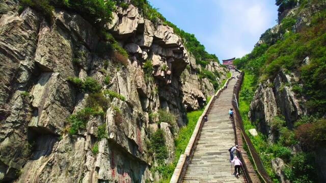 来泰安除了爬泰山,这些地方也一定不要错过~泰安必打卡景点都在这里了,建议结伴而行,要不然谁给你拍美美的照片呢?