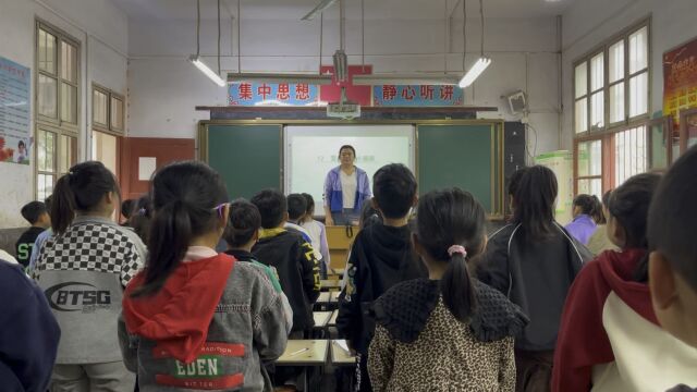 杨楼镇杨楼镇中心小学李心颍一年级语文《雪地里的小画家》