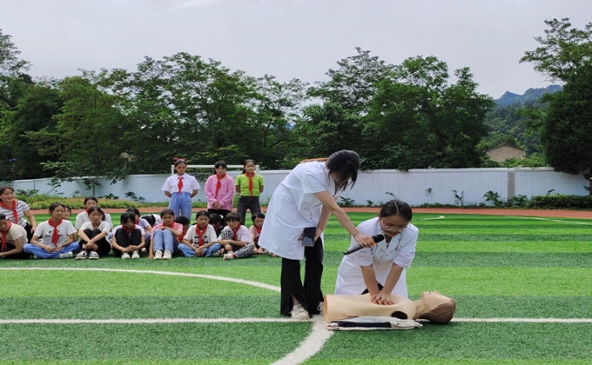 珍爱生命 防止溺水——永定区桥头乡开展防溺水演练暨救援技能知识培训