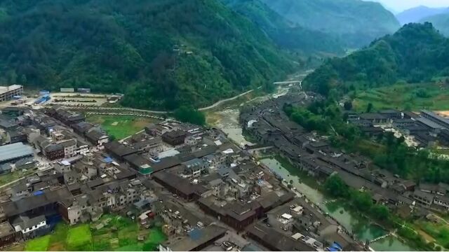 自古就是羌族栖居之地的青木川,如今仍然保留着浓厚的羌族遗风