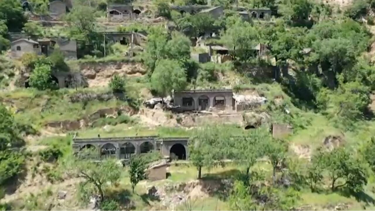 不同的地形地貌,造就了晋中盆地异彩纷呈的建筑遗存