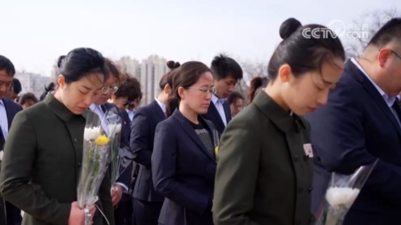 弘扬伟大的革命精神,汲取奋进力量!各地举办活动缅怀英烈