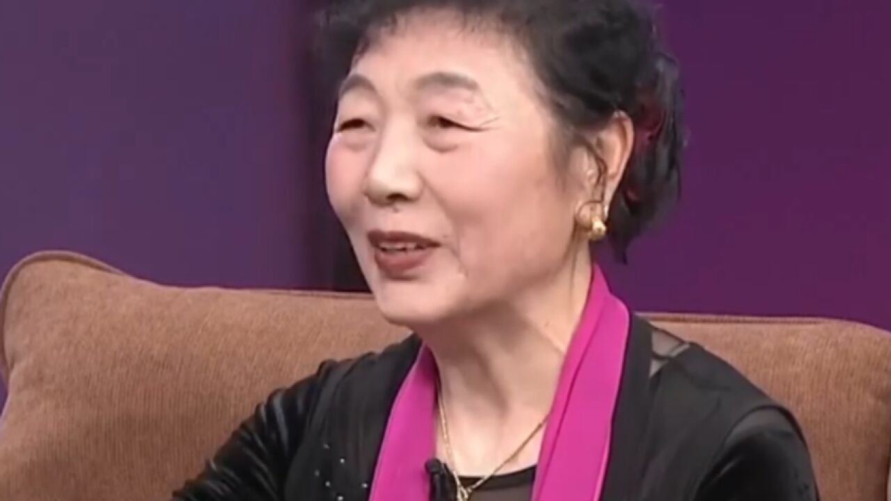 刘女士女儿也来到现场,为女士加油打气,赢得全场掌声