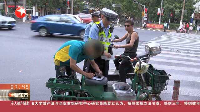 上海:非机动车骑行要守法 无牌上路 载人要被处罚