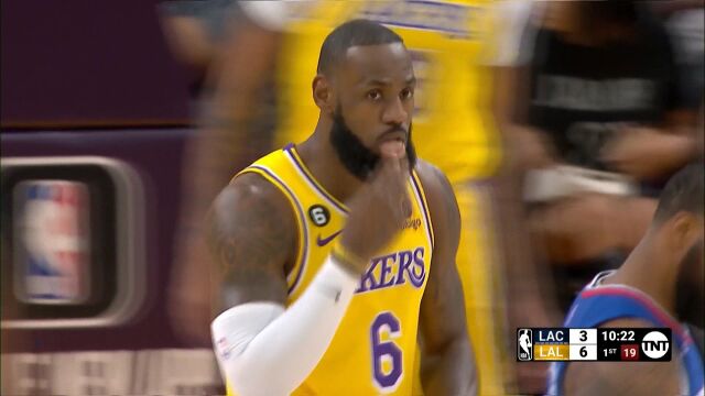 NBA常规赛：快船vs湖人第1节英文原声回放