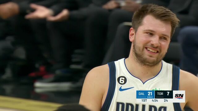 NBA常规赛：独行侠vs猛龙第1节中文解说回放