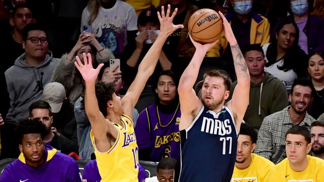 独行侠119-115湖人 东契奇双绝平双加时鏖战力克湖人