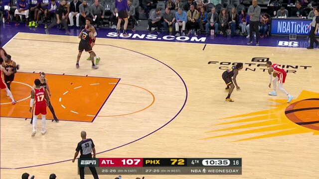 灵蛇出洞直杀内线 穆雷脚踩莲花突破上篮撕裂防线