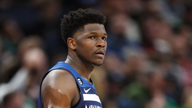 爱德华兹vs凯尔特人集锦 轰下28+10两双连续命中关键