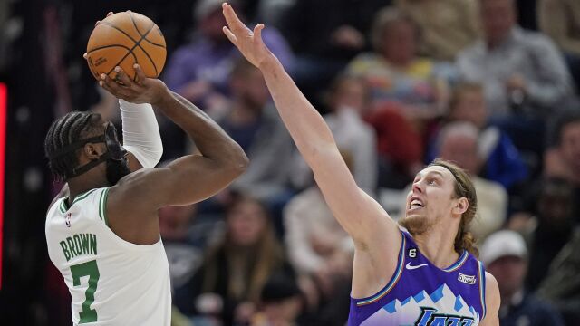 布朗vs爵士集锦 全场25+6连续命中关键球难救主