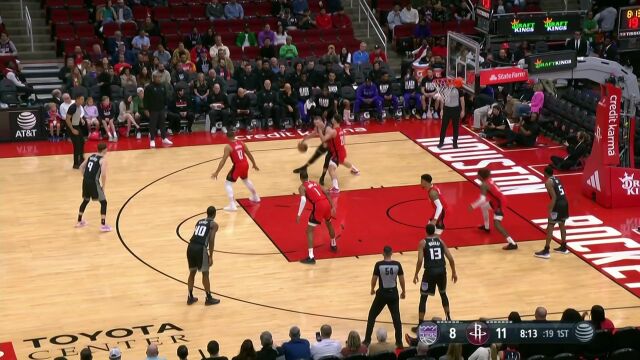 撕裂防线 小萨补篮+转身上篮予取予求