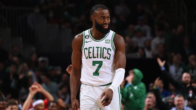 布朗vs火箭集锦 全场轰下39分无解进攻击溃火箭防线