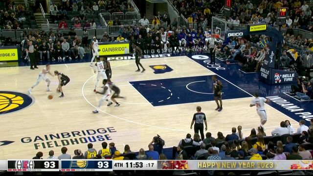 飞身抢断风驰电掣 麦康奈尔追星赶月反击快攻得手