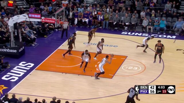 塞斯库里追身三分精准制导 萨本李妙传艾顿飞身上篮2+1打进