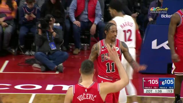 假动作点飞防守 德罗赞戏耍威廉姆斯命中关键球