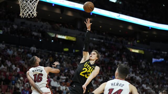 爵士115-119热火 马尔卡宁38分不敌热火七人上双